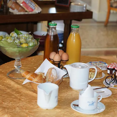 Montsegur Hotel