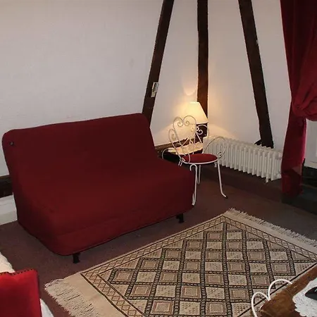 Montsegur فندق قرقشونه