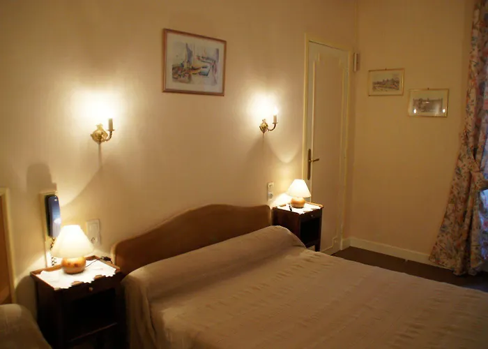 Hotel Montsegur 3*